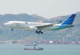 1024px-Garuda_Indonesia_Airbus_A330-200;_PK-GPI@HKG;04.08.2011_615wy_(6260664816)